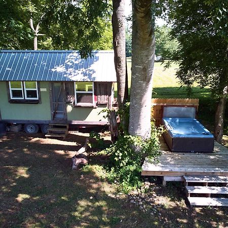 Creekwalk Inn Bed And Breakfast With Cabins Cosby Exterior foto