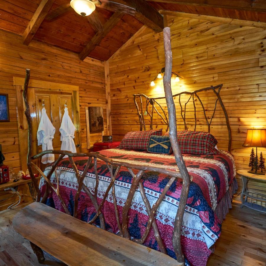 Creekwalk Inn Bed And Breakfast With Cabins Cosby Exterior foto