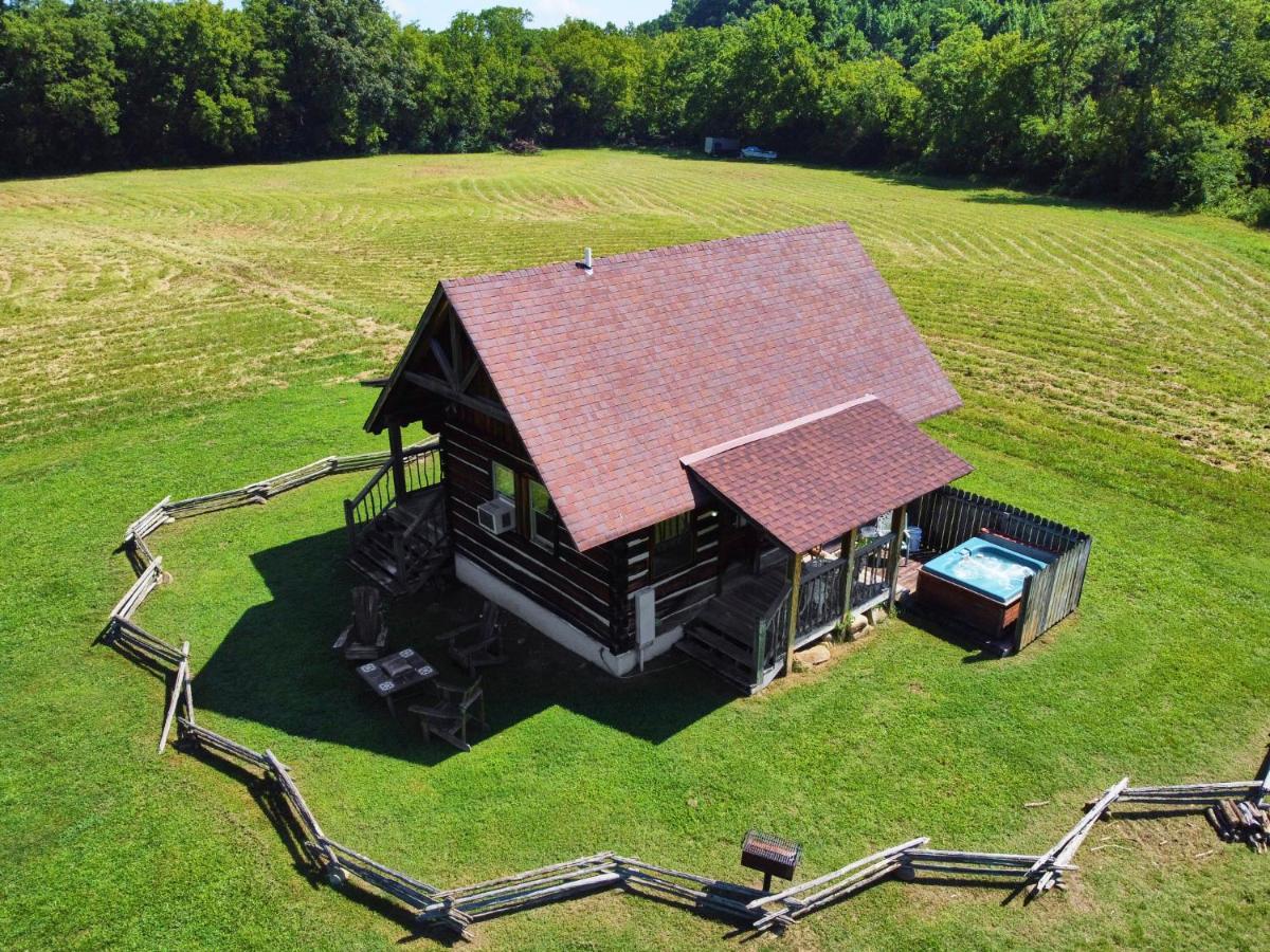 Creekwalk Inn Bed And Breakfast With Cabins Cosby Exterior foto