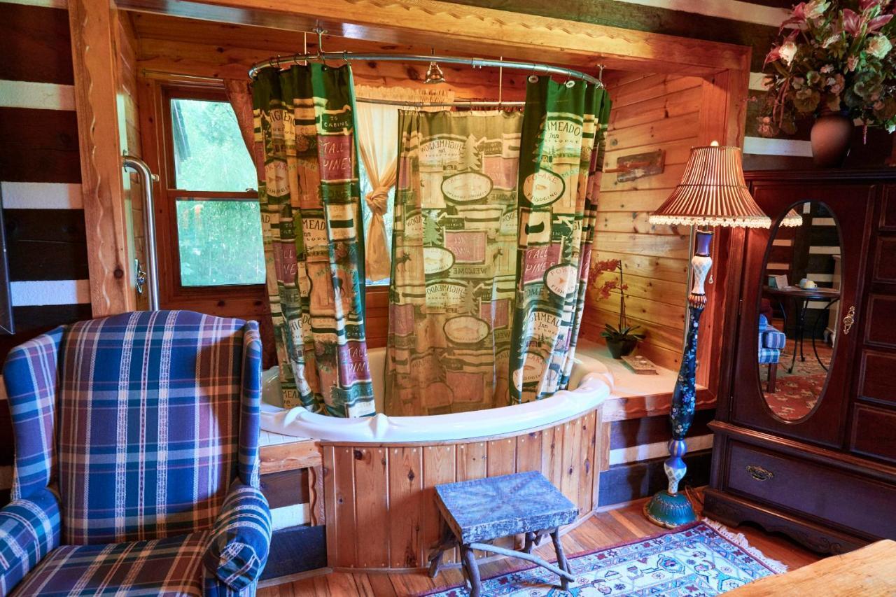 Creekwalk Inn Bed And Breakfast With Cabins Cosby Exterior foto