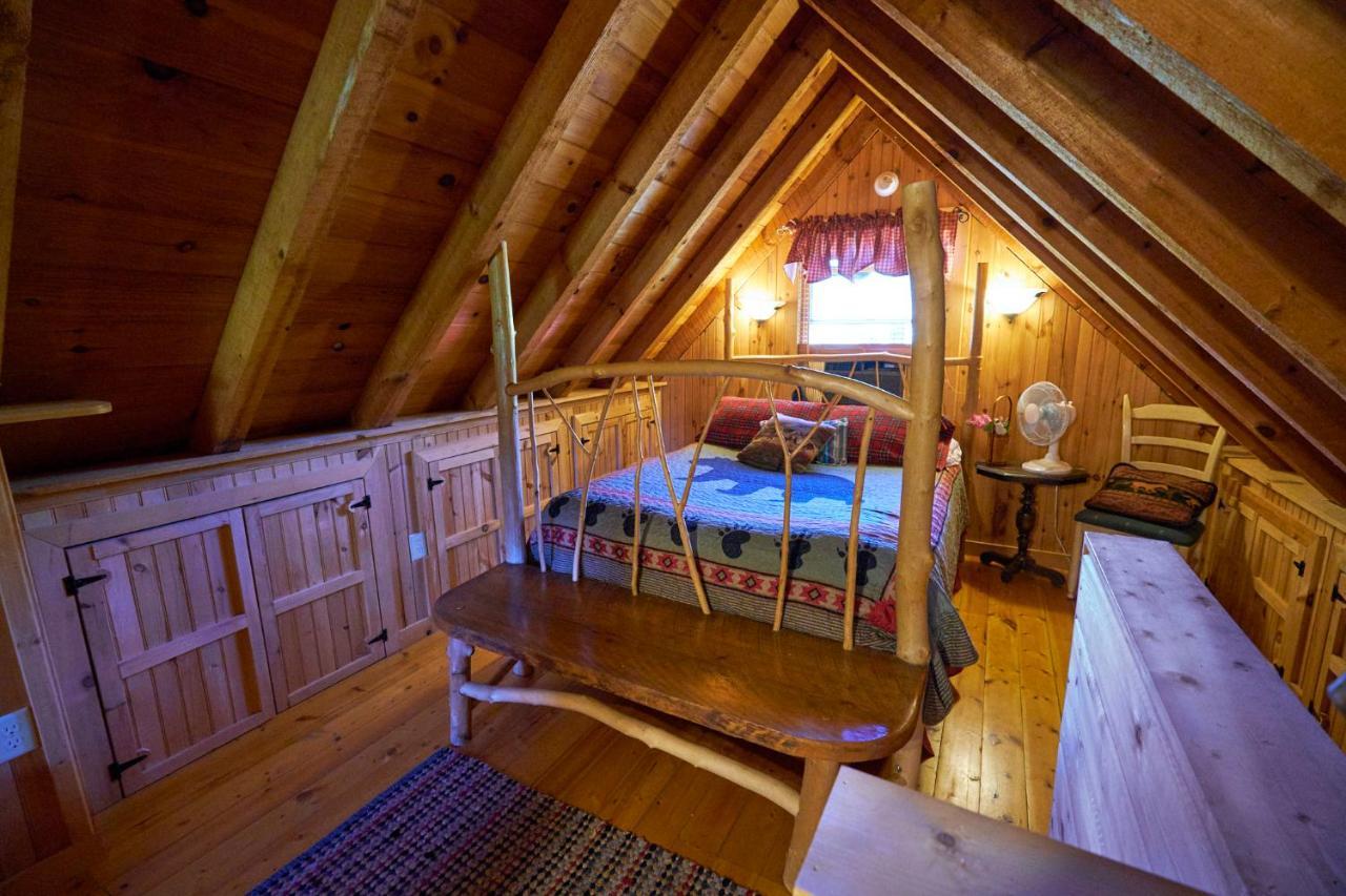Creekwalk Inn Bed And Breakfast With Cabins Cosby Exterior foto