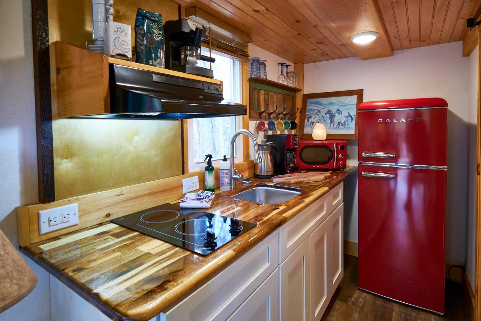 Creekwalk Inn Bed And Breakfast With Cabins Cosby Exterior foto